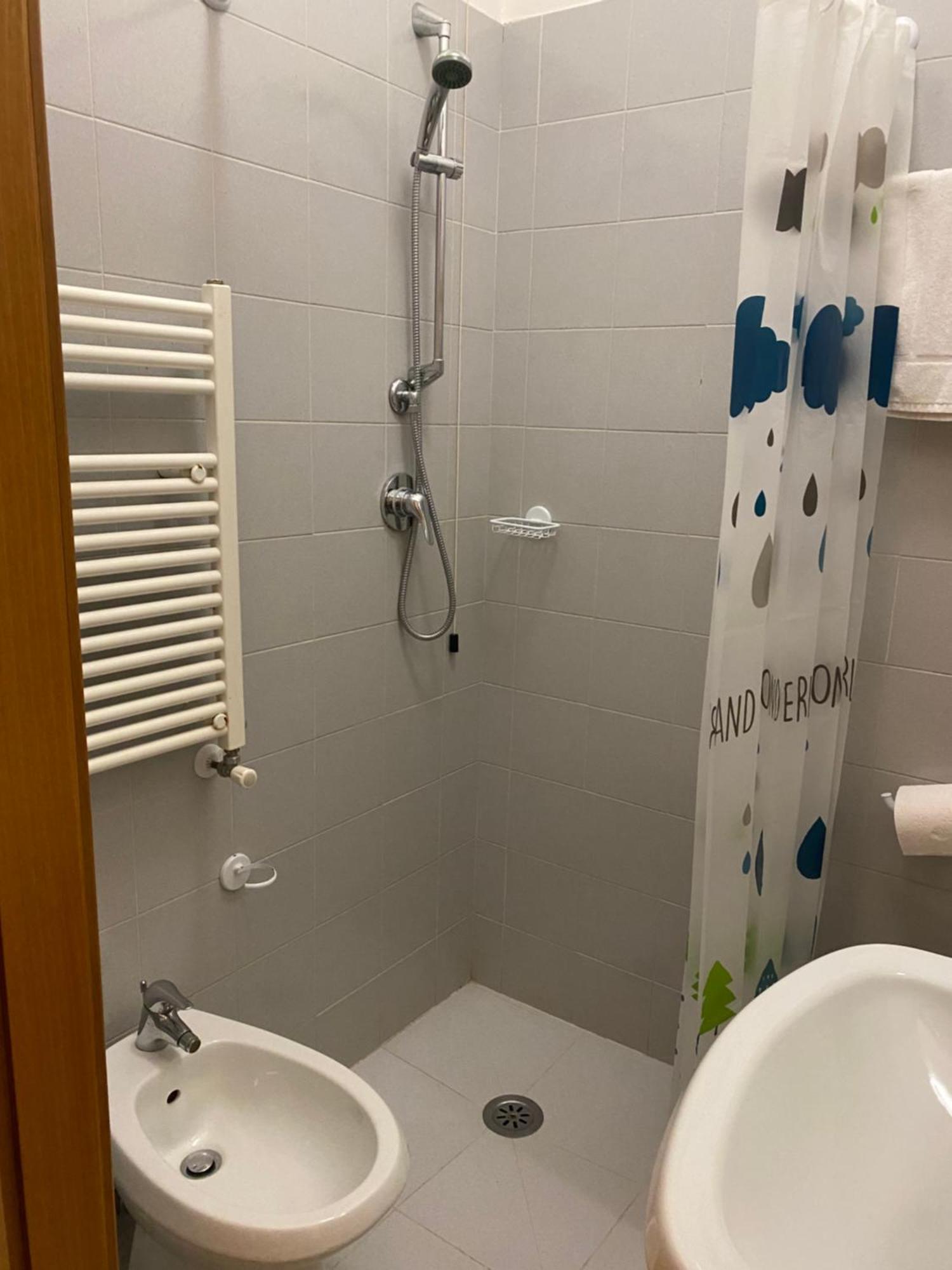 Hotel Ferrara Chianciano Terme Εξωτερικό φωτογραφία
