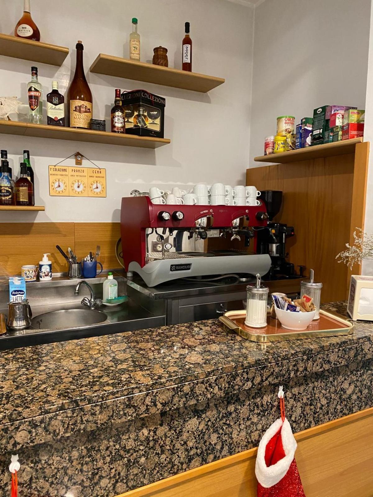 Hotel Ferrara Chianciano Terme Εξωτερικό φωτογραφία